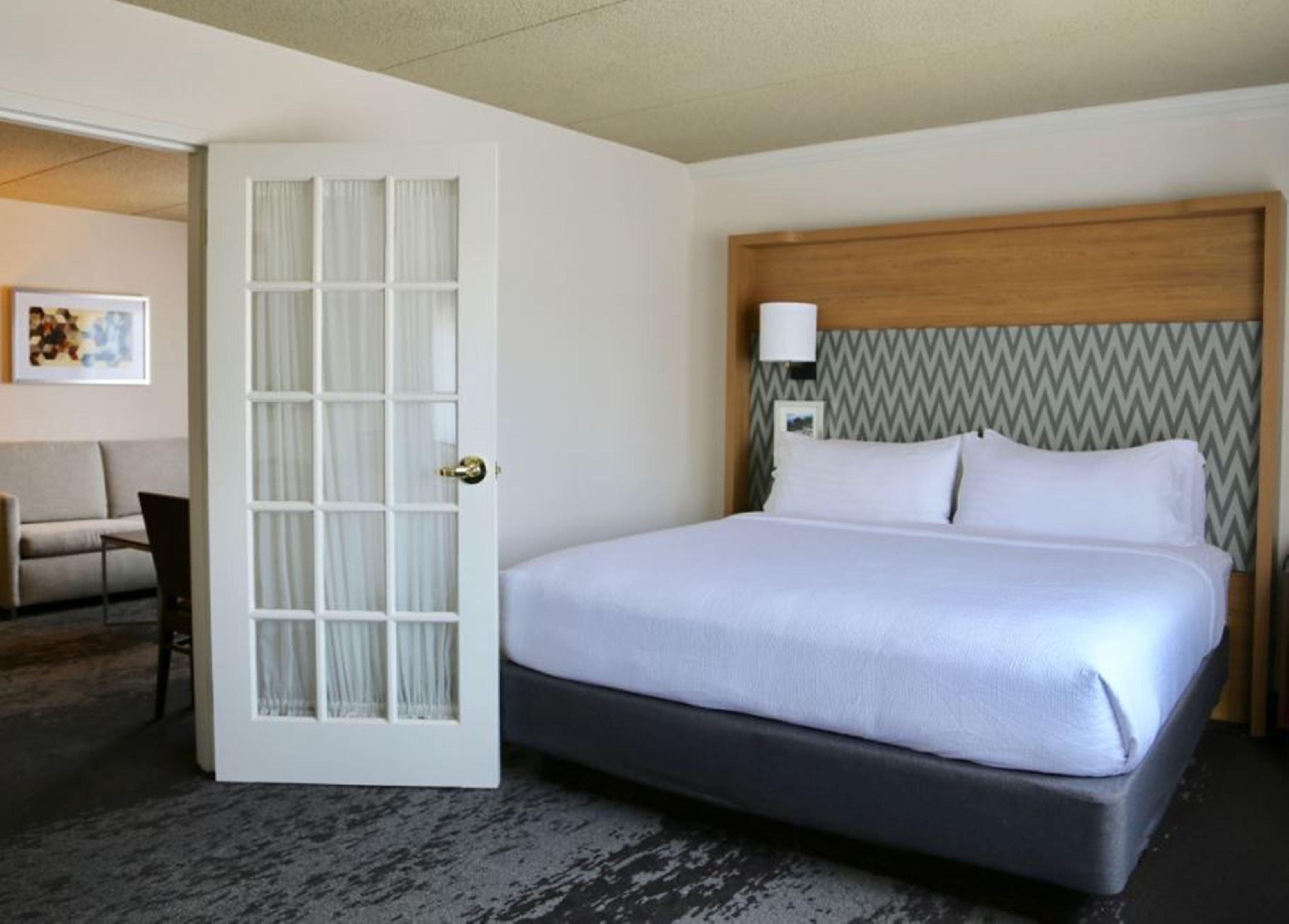 Hotel By Ihg